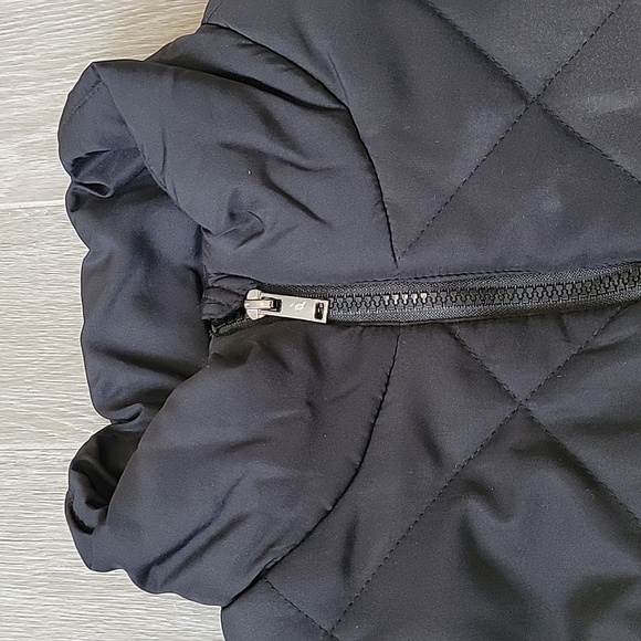 New York & Company Black Puffer Vest Size Medium - Picture 3 of 8